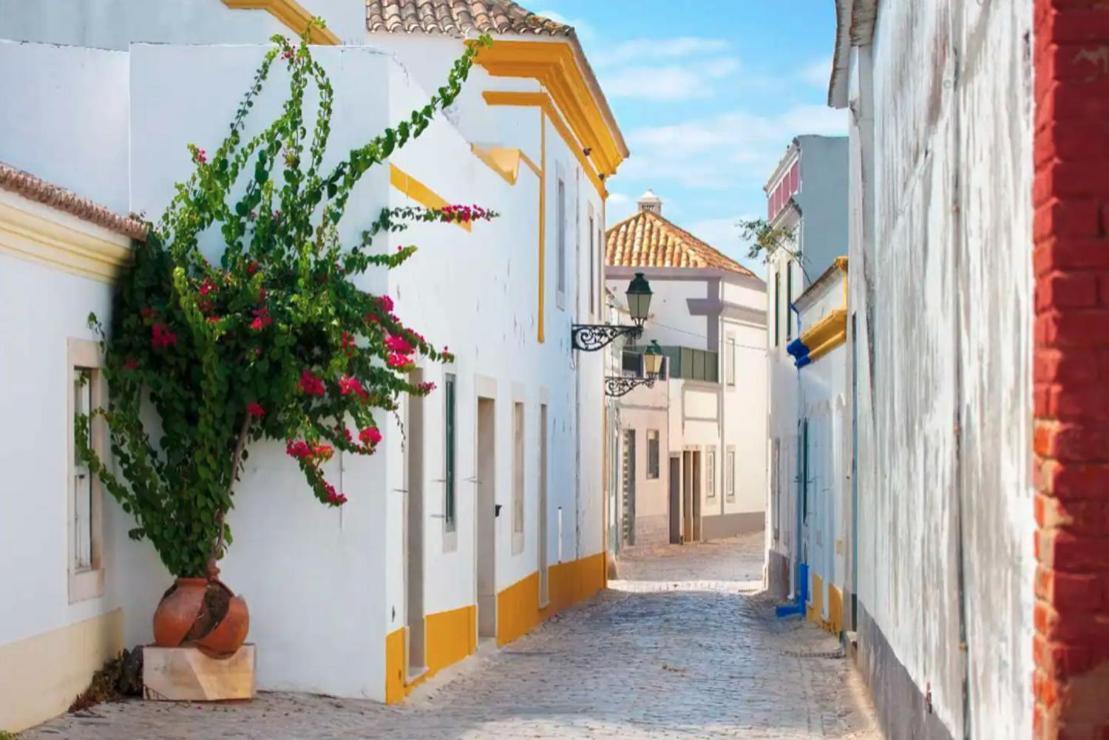 Blife Vitorya Private Rooms Faro Exterior photo